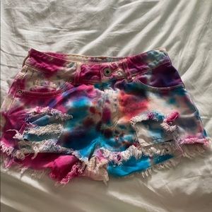 bullhead tie dyed pink blue and white shorts